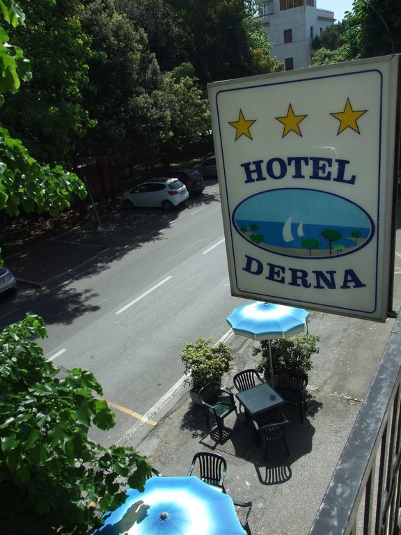 Hotel Derna فياريجيو المظهر الخارجي الصورة