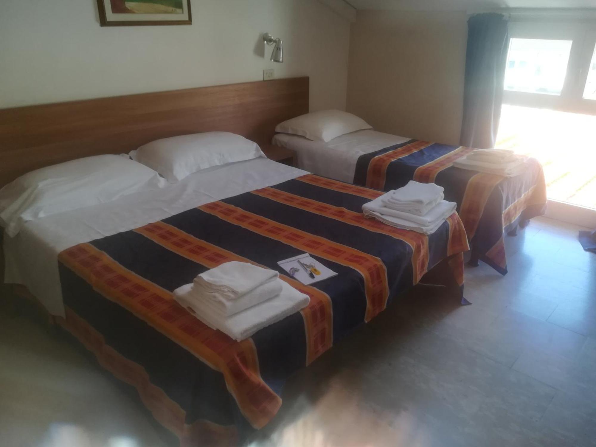 Hotel Derna فياريجيو المظهر الخارجي الصورة